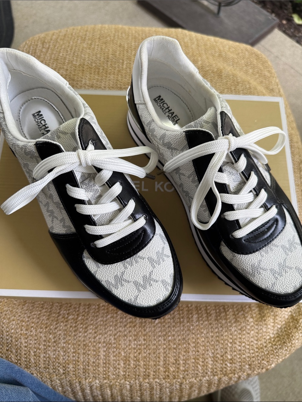 MICHAEL Michael Kors White and Black Logo Lace-Up Sneakers